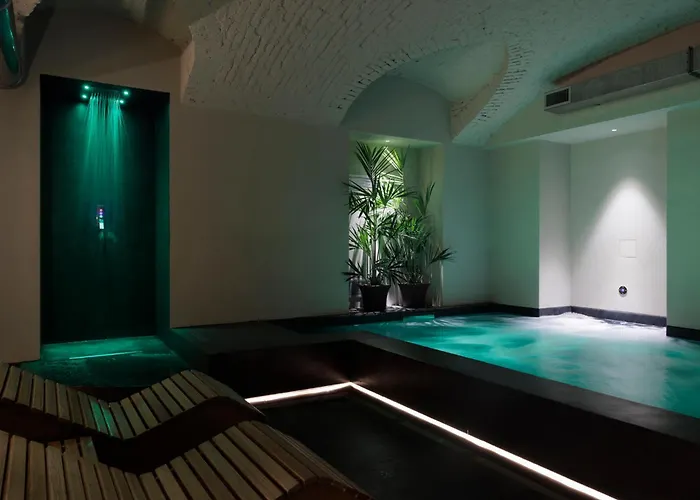 Hotel con piscina: Palazzo Bellezia Luxury Suites&Spa